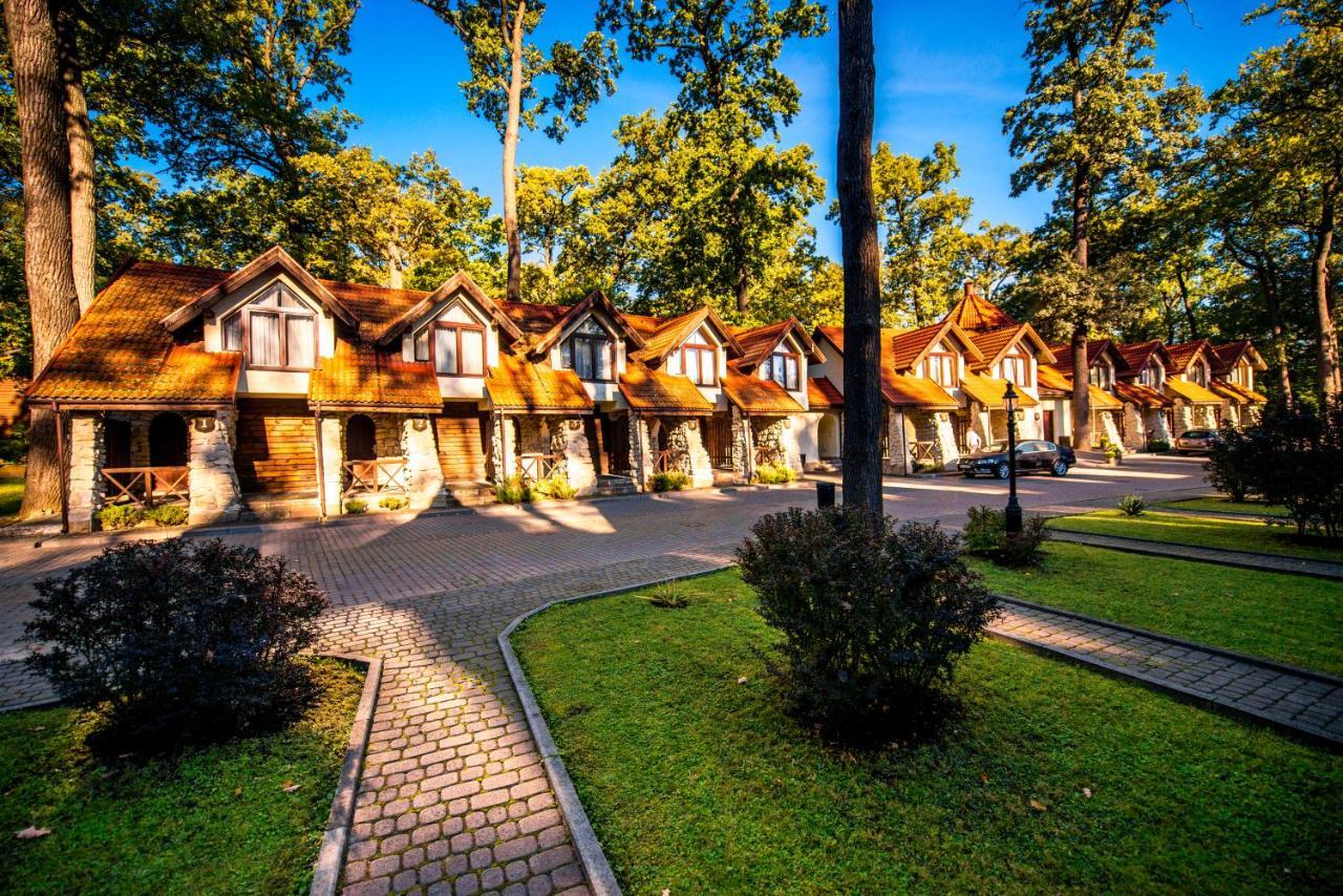Древний Град Парк-отель Львов Экстерьер фото
